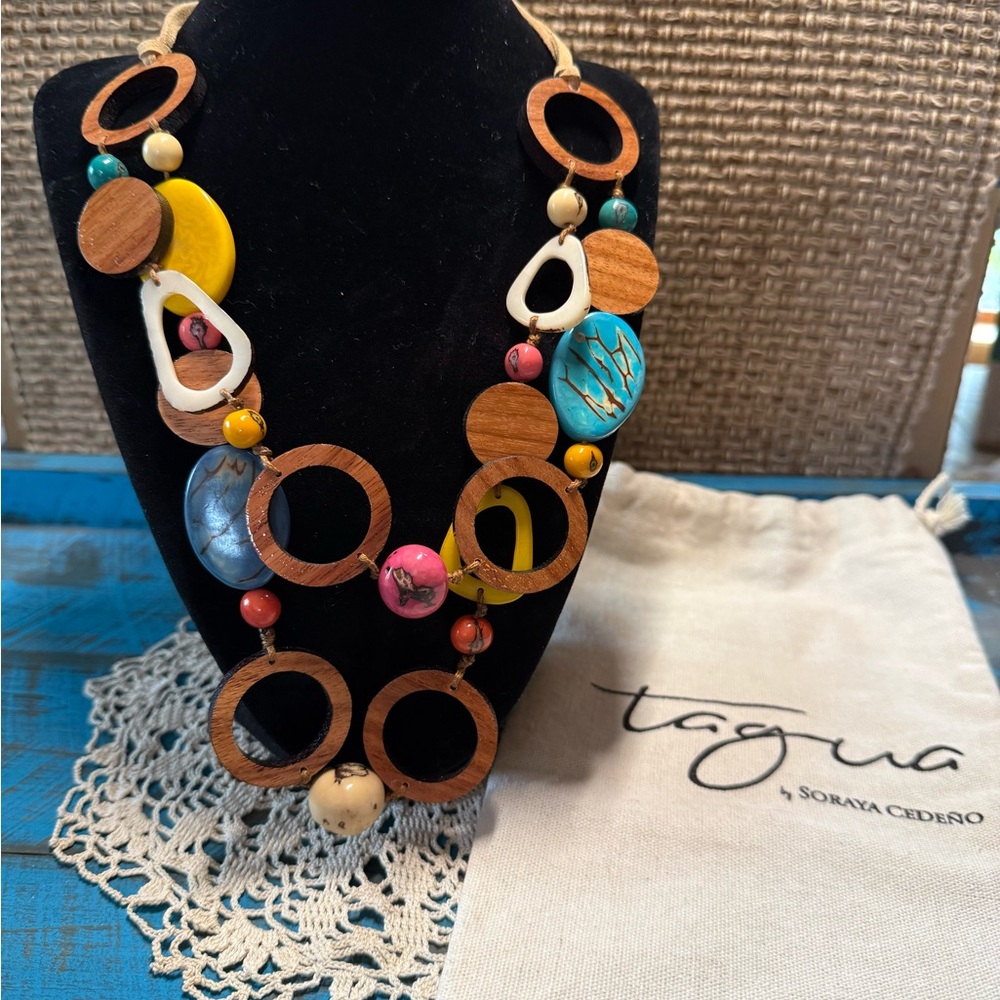 Tagua Arlene Necklace 🍁Sept Sale